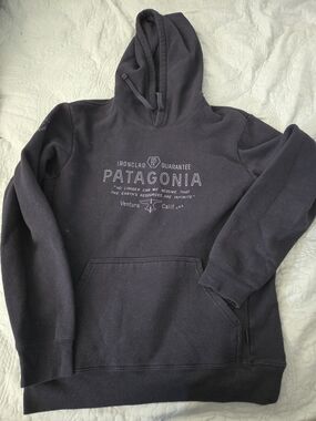 Patagonia Forge Mark Uprisal Hoody in Gravel Heather Size Medium